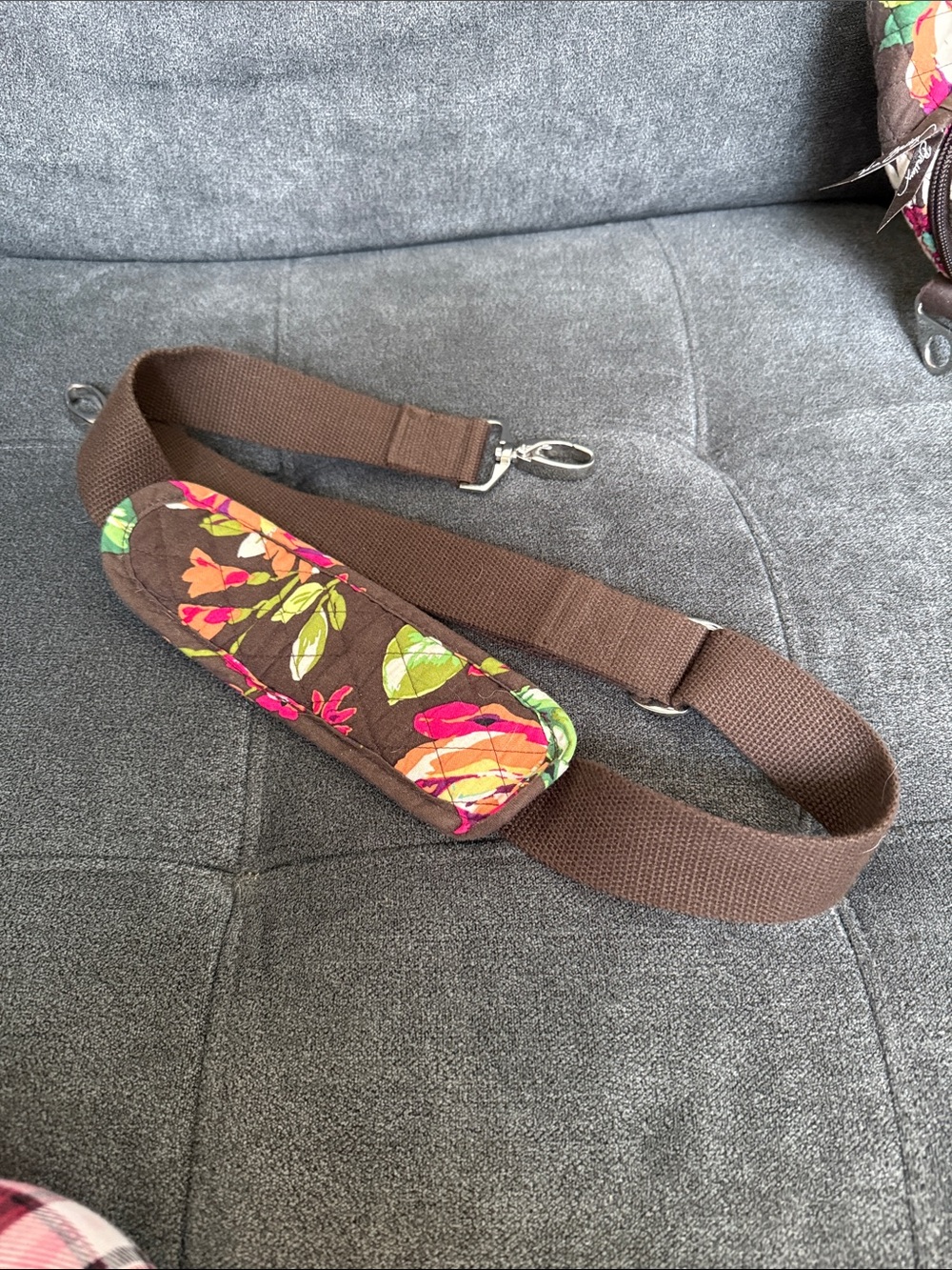 Gorgeous Vera Bradley Chocolate Floral Quilted Travel Tote - Picture 5 of 5